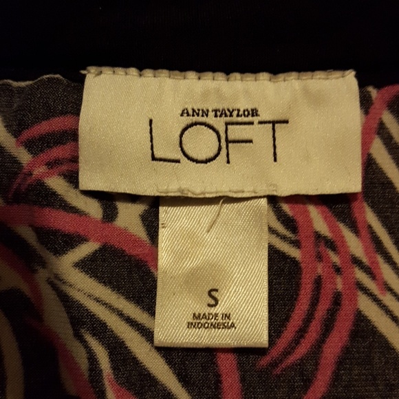 LOFT v-neck blouse with tie size small 3/4 sleeves - Picture 4 of 5